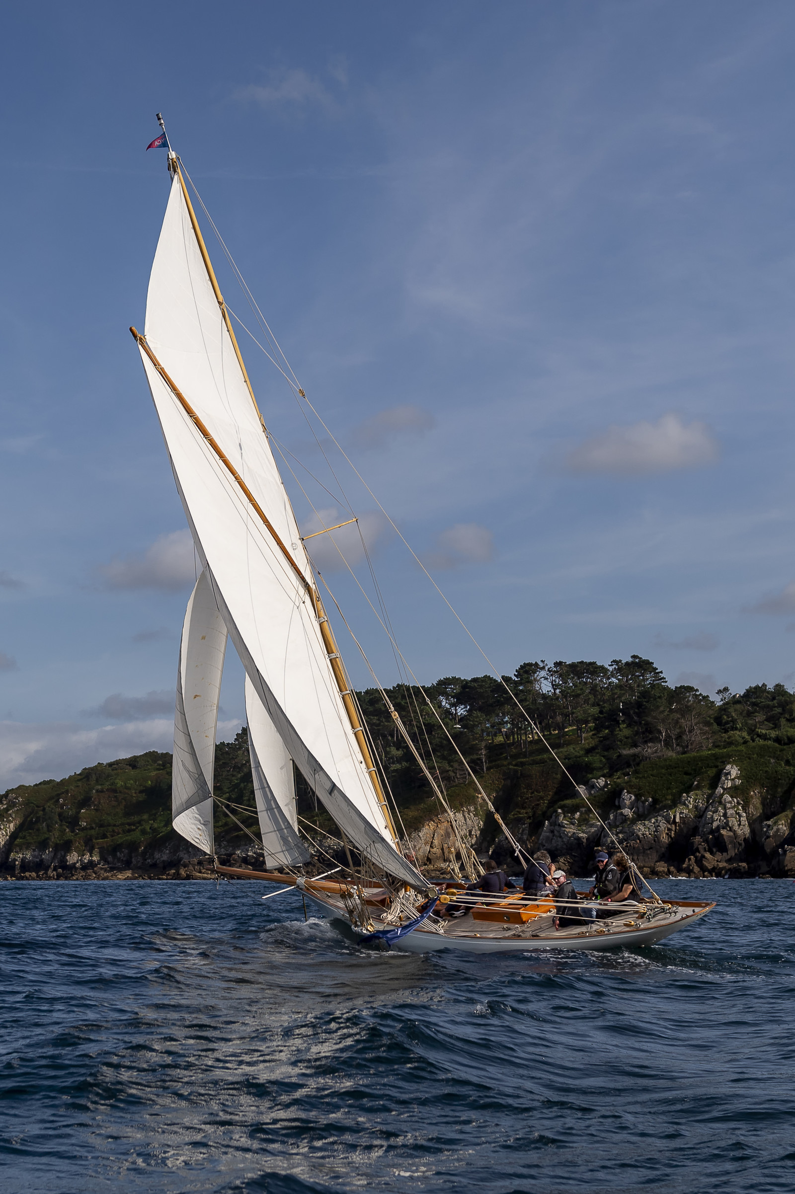 La Hoalen Brest-Douarnenez Classic Finistere est une régate de voiliers classiques magnififiques.