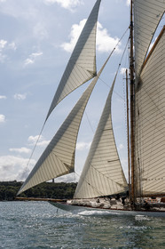 La Hoalen Brest-Douarnenez Classic Finistere est une régate de voiliers classiques magnififiques.
