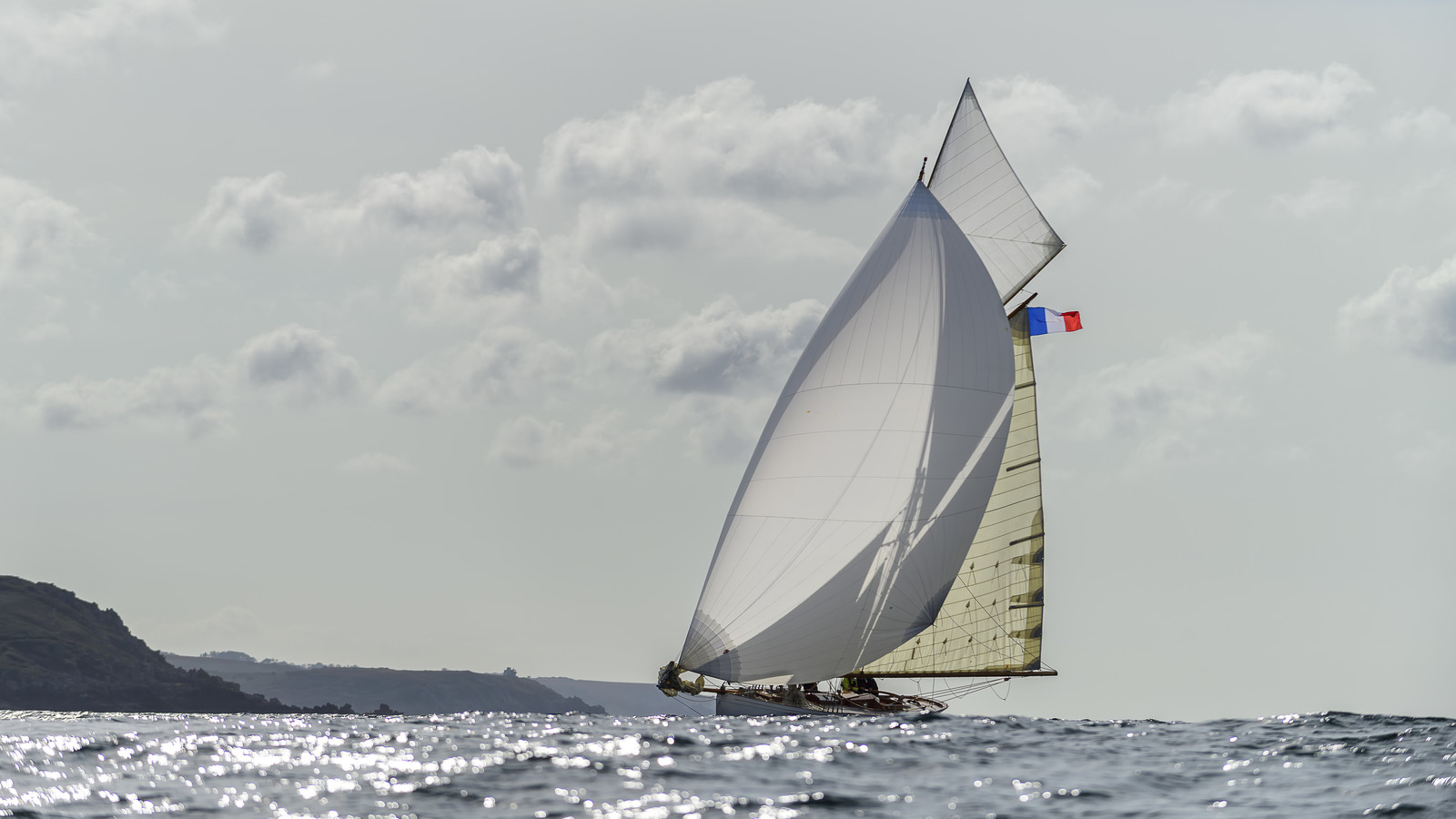 La Hoalen Brest-Douarnenez Classic Finistere est une régate de voiliers classiques magnififiques.