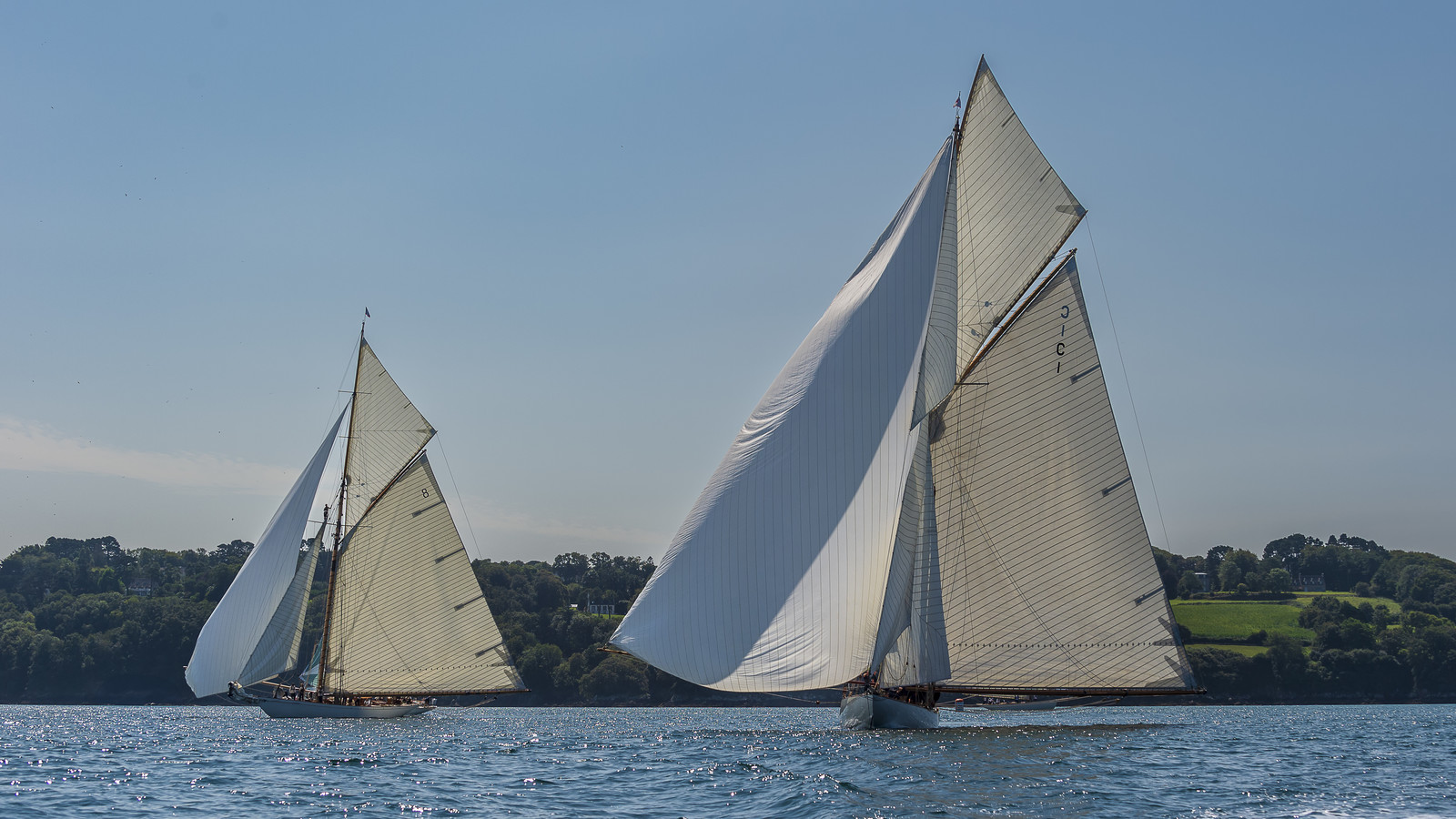 La Hoalen Brest-Douarnenez Classic Finistere est une régate de voiliers classiques magnififiques.