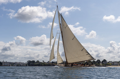 La Hoalen Brest-Douarnenez Classic Finistere est une régate de voiliers classiques magnififiques.