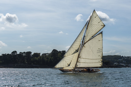 La Hoalen Brest-Douarnenez Classic Finistere est une régate de voiliers classiques magnififiques.