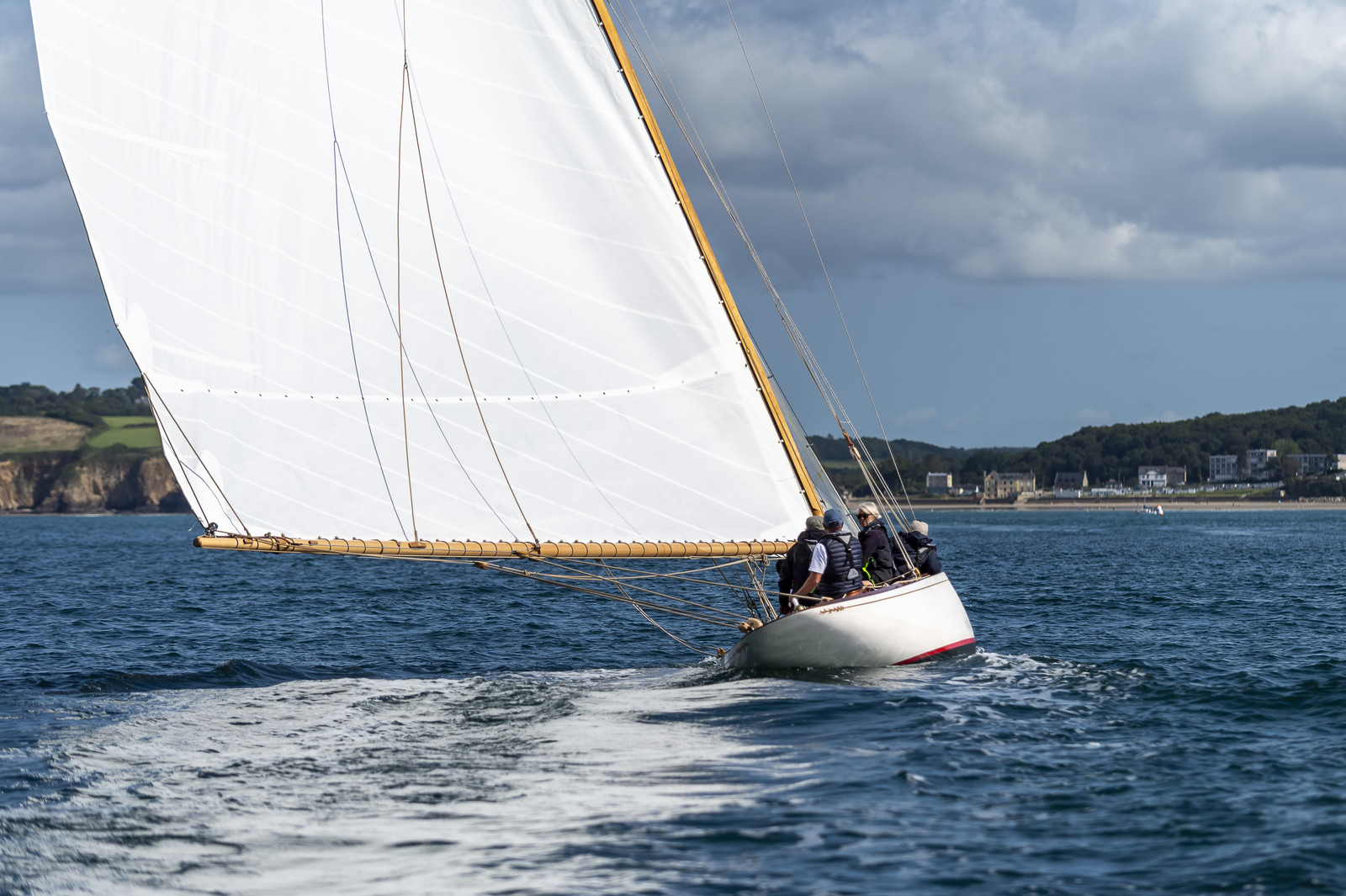 La Hoalen Brest-Douarnenez Classic Finistere est une régate de voiliers classiques magnififiques.
