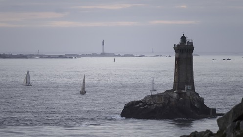 11-tourduf-au-raz-de-sein.jpg