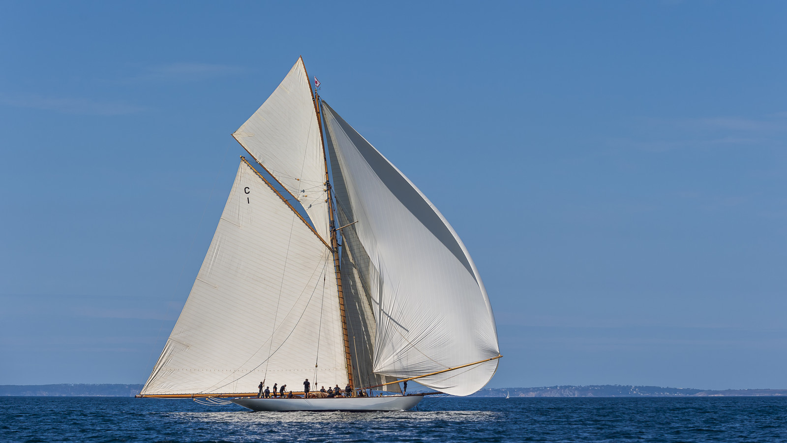 La Hoalen Brest-Douarnenez Classic Finistere est une régate de voiliers classiques magnififiques.
