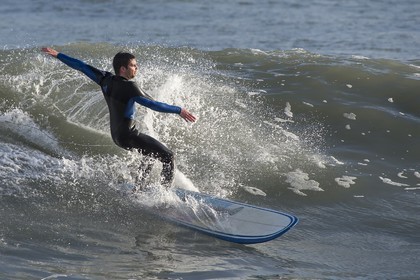 070-Surf